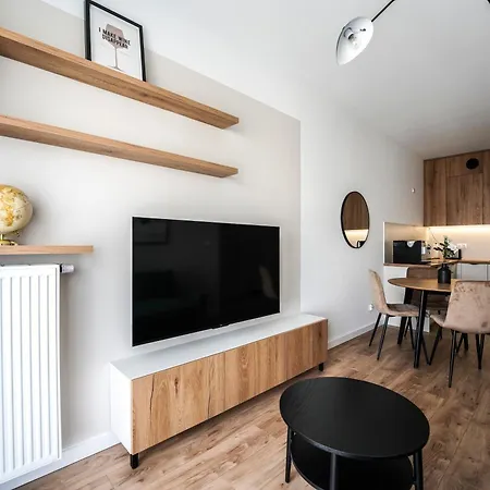 River Point Mieszczanska 24 M50